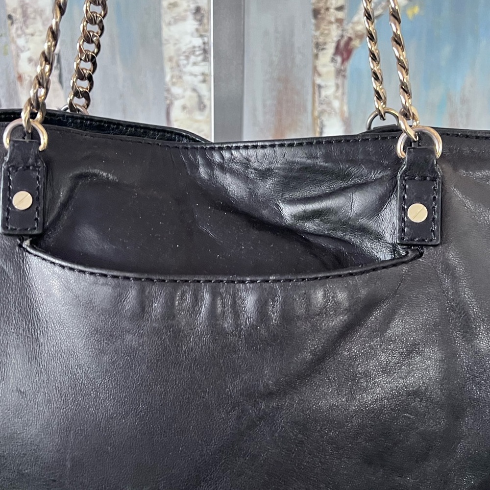 Micheal Micheal Kors Lightweight Black Leather Shoulder Bag - Picture 3 of 11